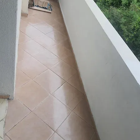Shtepi Plazhi Me Qera Kati 2 *